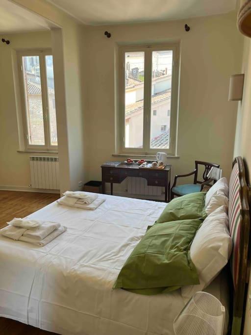 Apartament L'Attico Del 1600 In Centro Perugia Zewnętrze zdjęcie